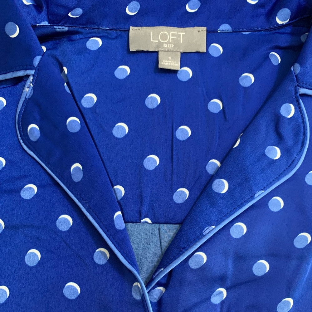 LOFT Satin Notch Collar Pajama 2 pc Set Small blue dots